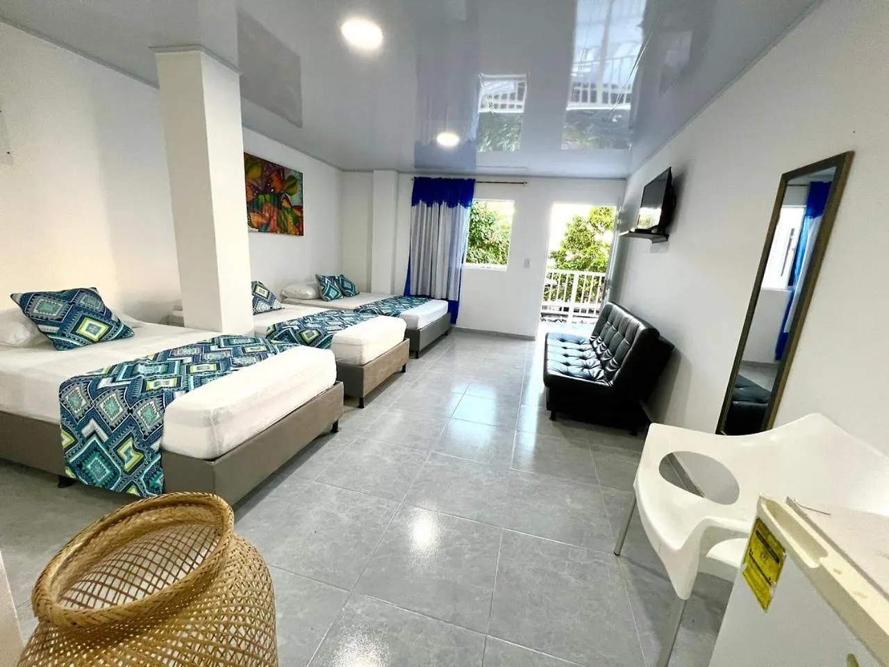 Limsor Town Apartaestudios San Andres  Apartment