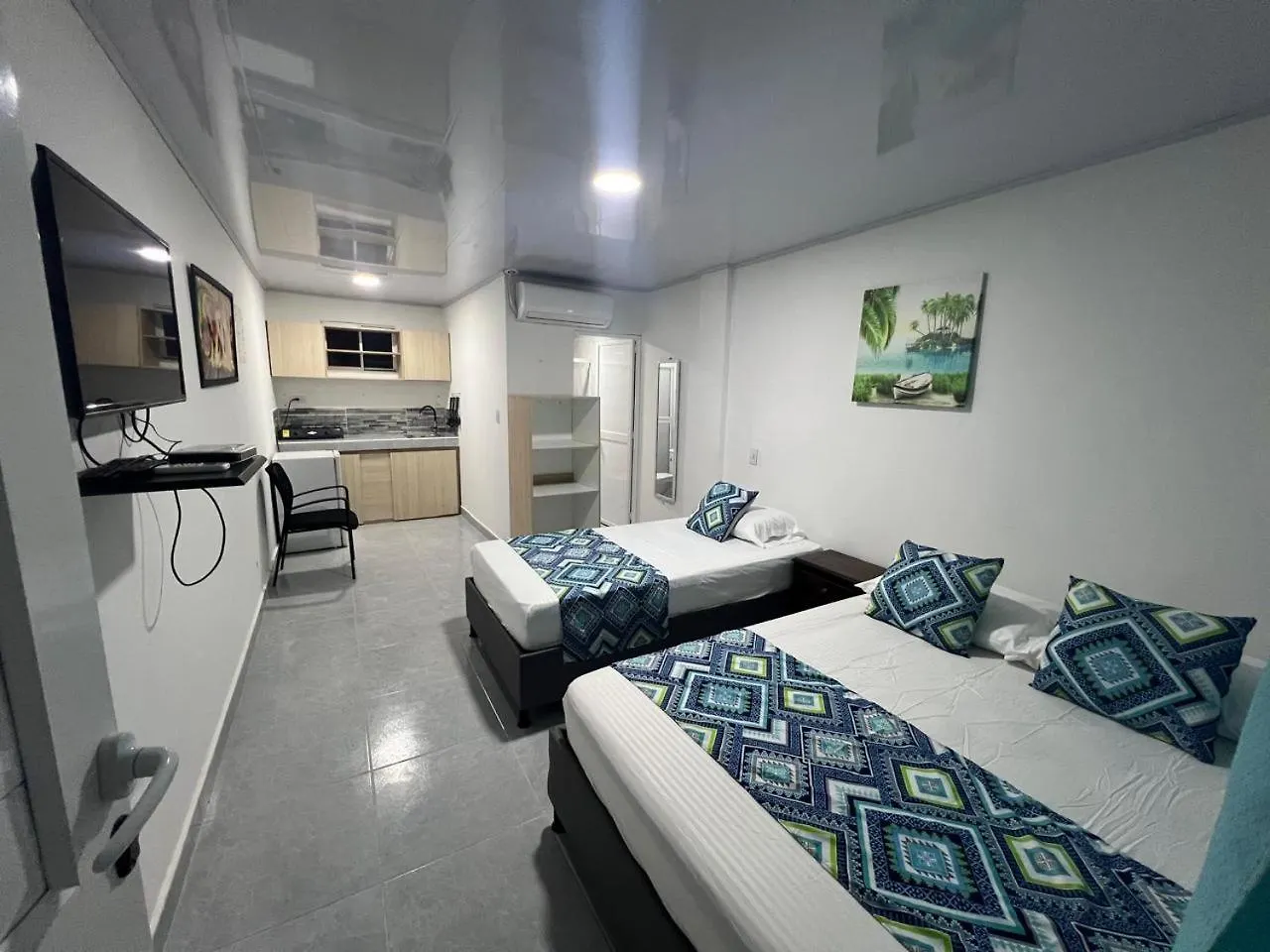 Limsor Town Apartaestudios San Andres